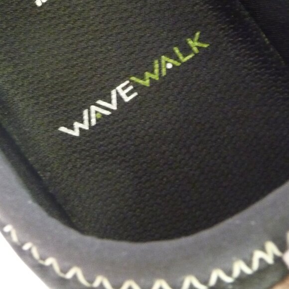 CLARKS Wave Walk Slip On Shoes WATERPROOF 6.5 - Picture 5 of 15